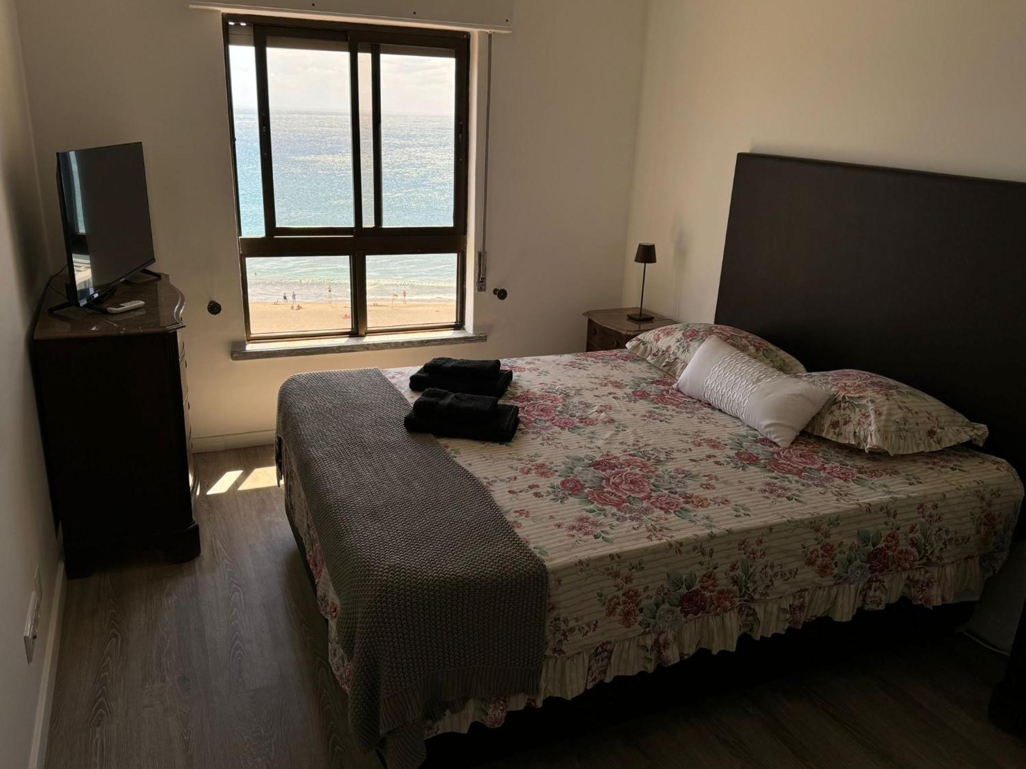 Beachfront Amazing Location - 19Th Hole Πόντα Ντελγκάντα Εξωτερικό φωτογραφία